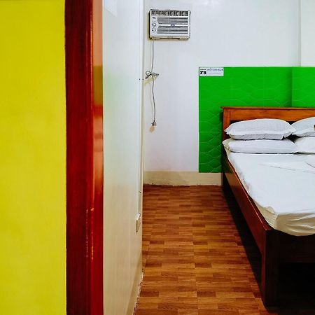 128 Lodge Tuguegarao City Eksteriør billede