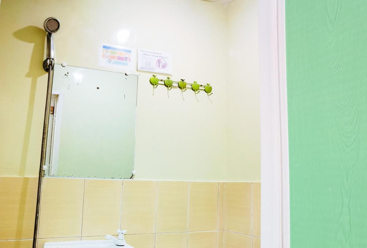 128 Lodge Tuguegarao City Eksteriør billede