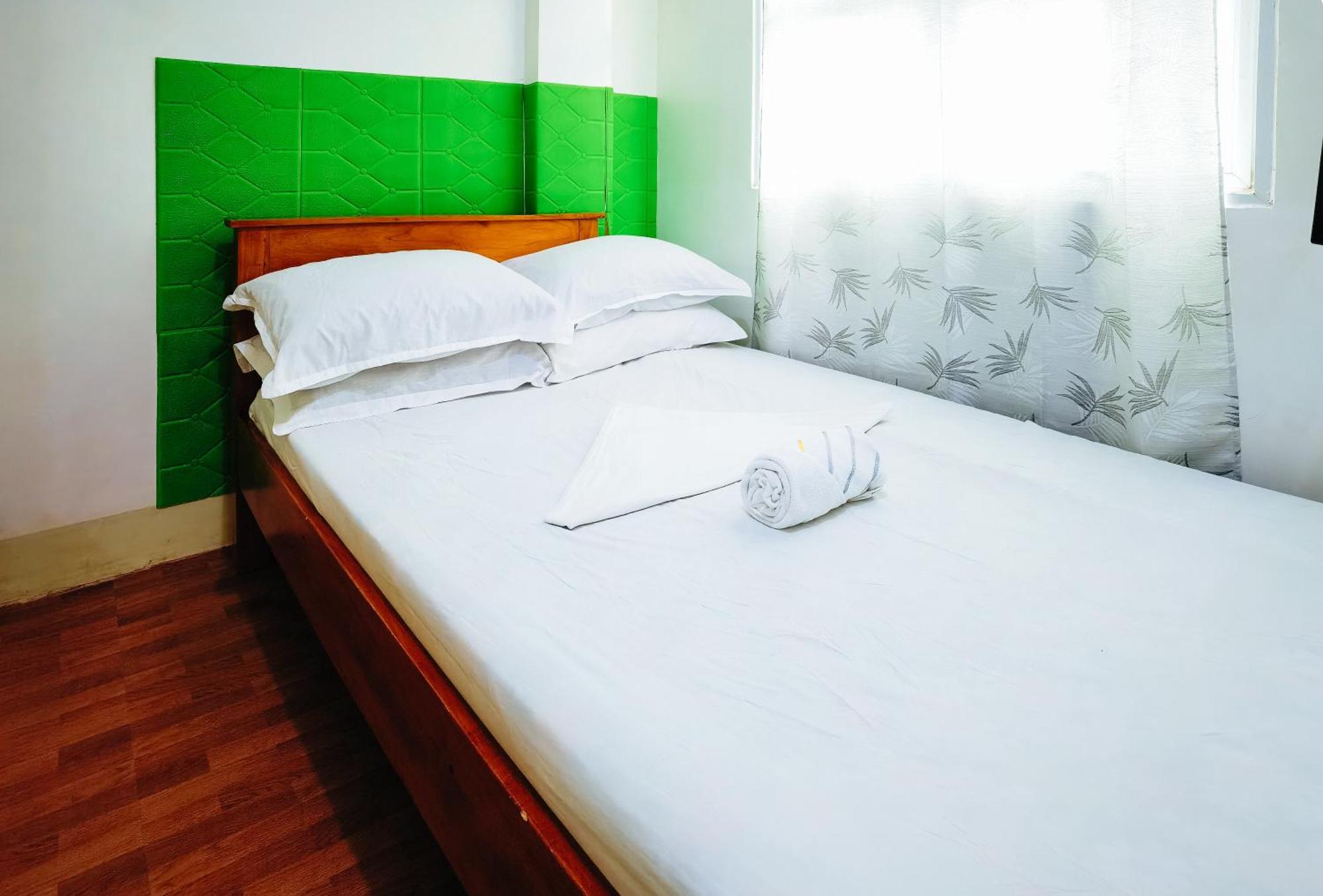 128 Lodge Tuguegarao City Eksteriør billede